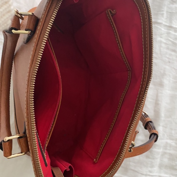 Dooney and Bourke tan leather satchel. - Picture 12 of 16
